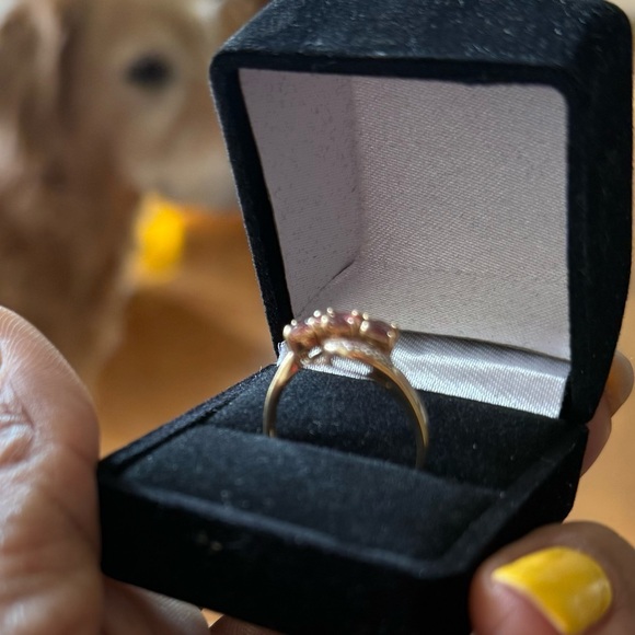 Elegant Gold and Silver Women's Ring - Picture 9 of 15